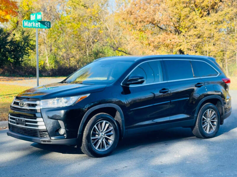 2019 Toyota Highlander XLE's photo