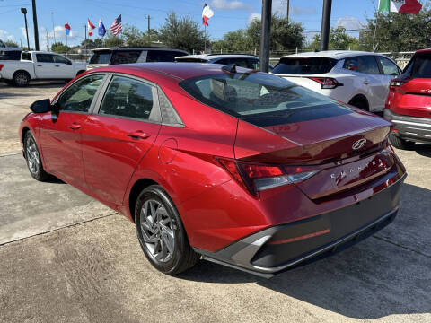 2024 Hyundai Elantra SEL