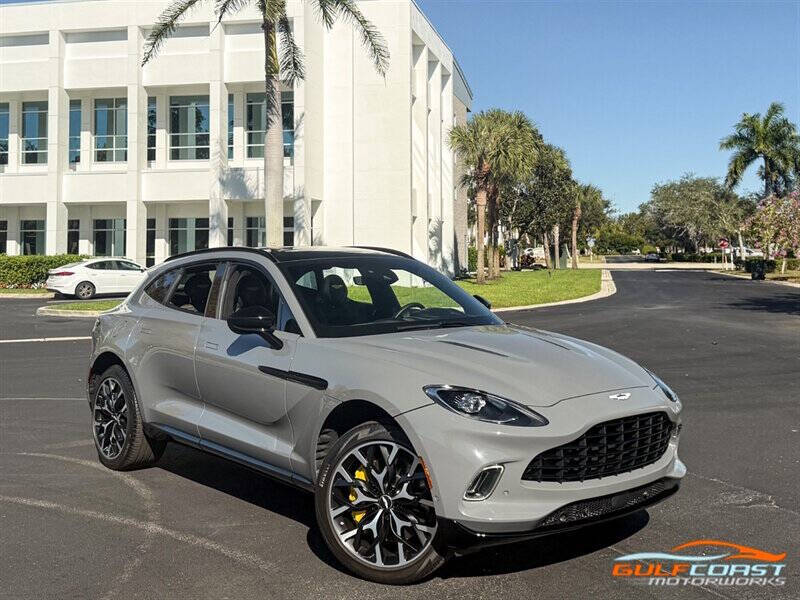 2021 Aston Martin DBX