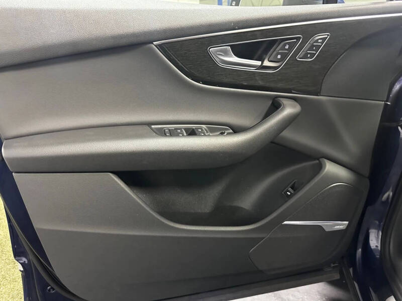 2020 Audi Q7 quattro Premium Plus 45 TFSI