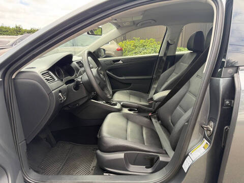 2012 Volkswagen Jetta SE