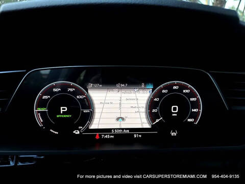 2021 Audi e-tron quattro Premium