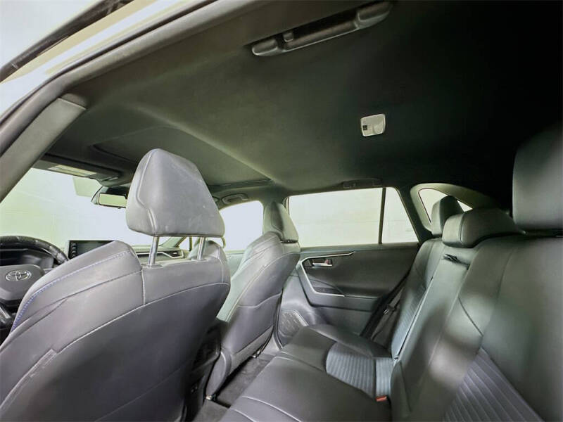 2019 Toyota RAV4 Hybrid XSE