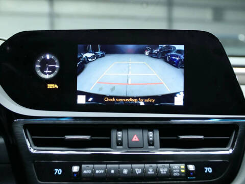 2024 Lexus ES 350 F SPORT Handling