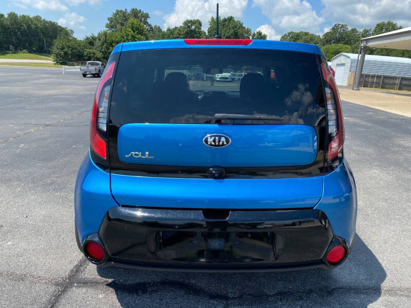 2016 Kia Soul +