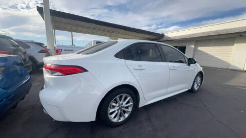 2022 Toyota Corolla LE