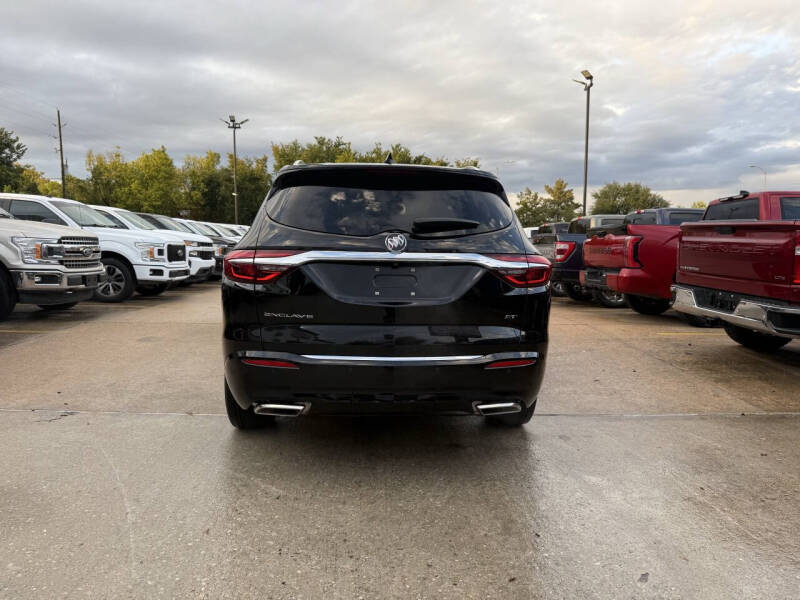 2021 Buick Enclave Essence