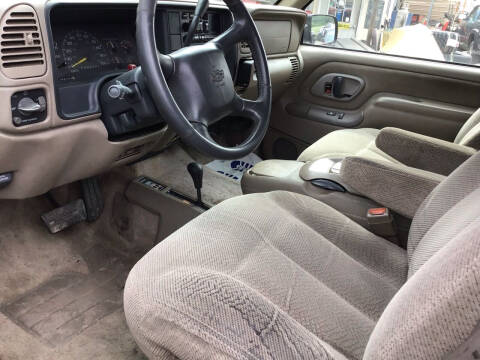 1999 Chevrolet Tahoe LS