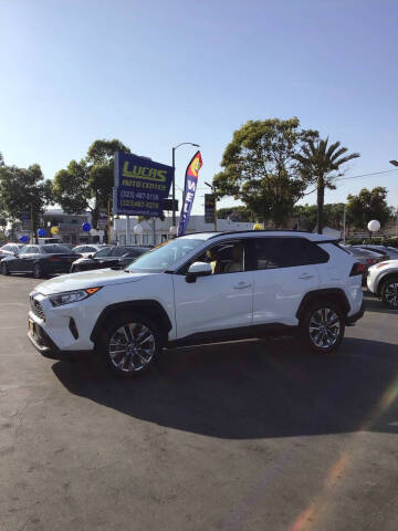 2020 Toyota RAV4 XLE Premium