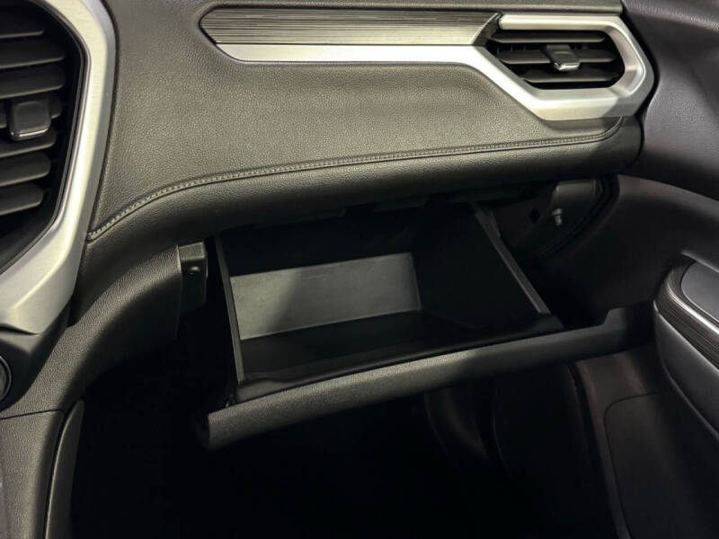 2020 GMC Acadia SLT