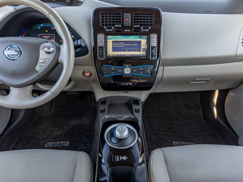 2013 Nissan LEAF