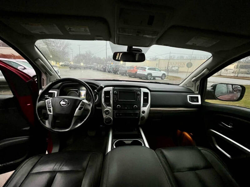 2017 Nissan Titan SL