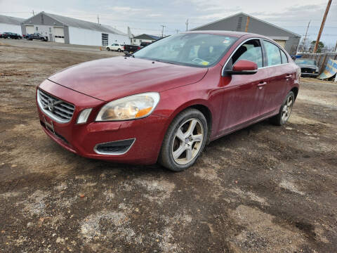 2013 Volvo S60 for sale at CRS 1 LLC in Lakewood NJ