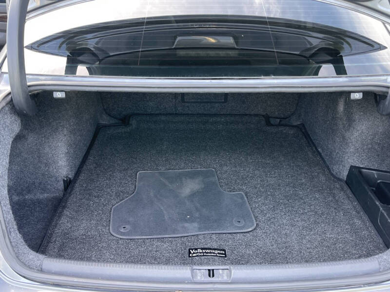 2015 Volkswagen Passat 2.0L TDI SEL Premium