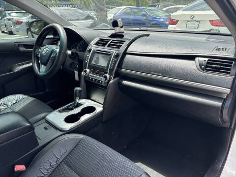 2012 Toyota Camry SE