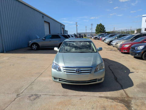 2005 Toyota Avalon XLS