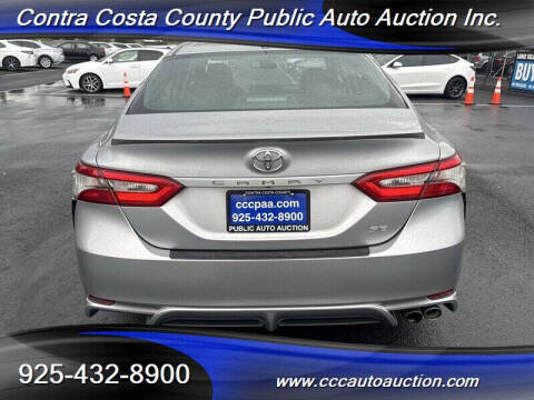 2019 Toyota Camry SE