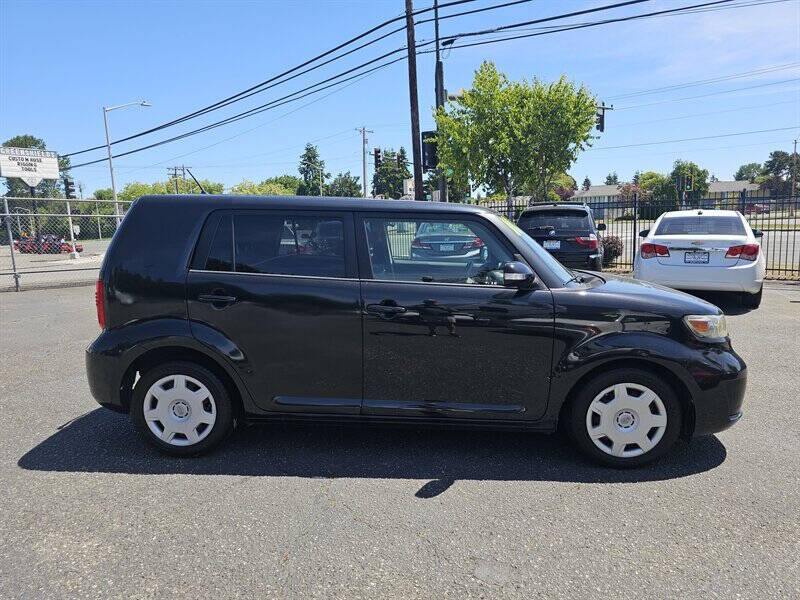 2010 Scion xB