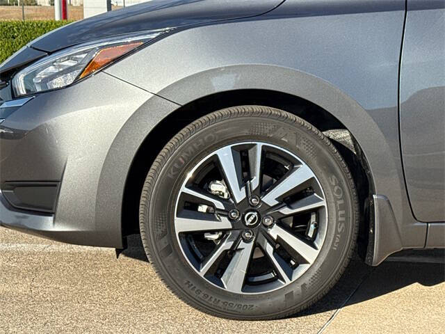 2025 Nissan Versa SV