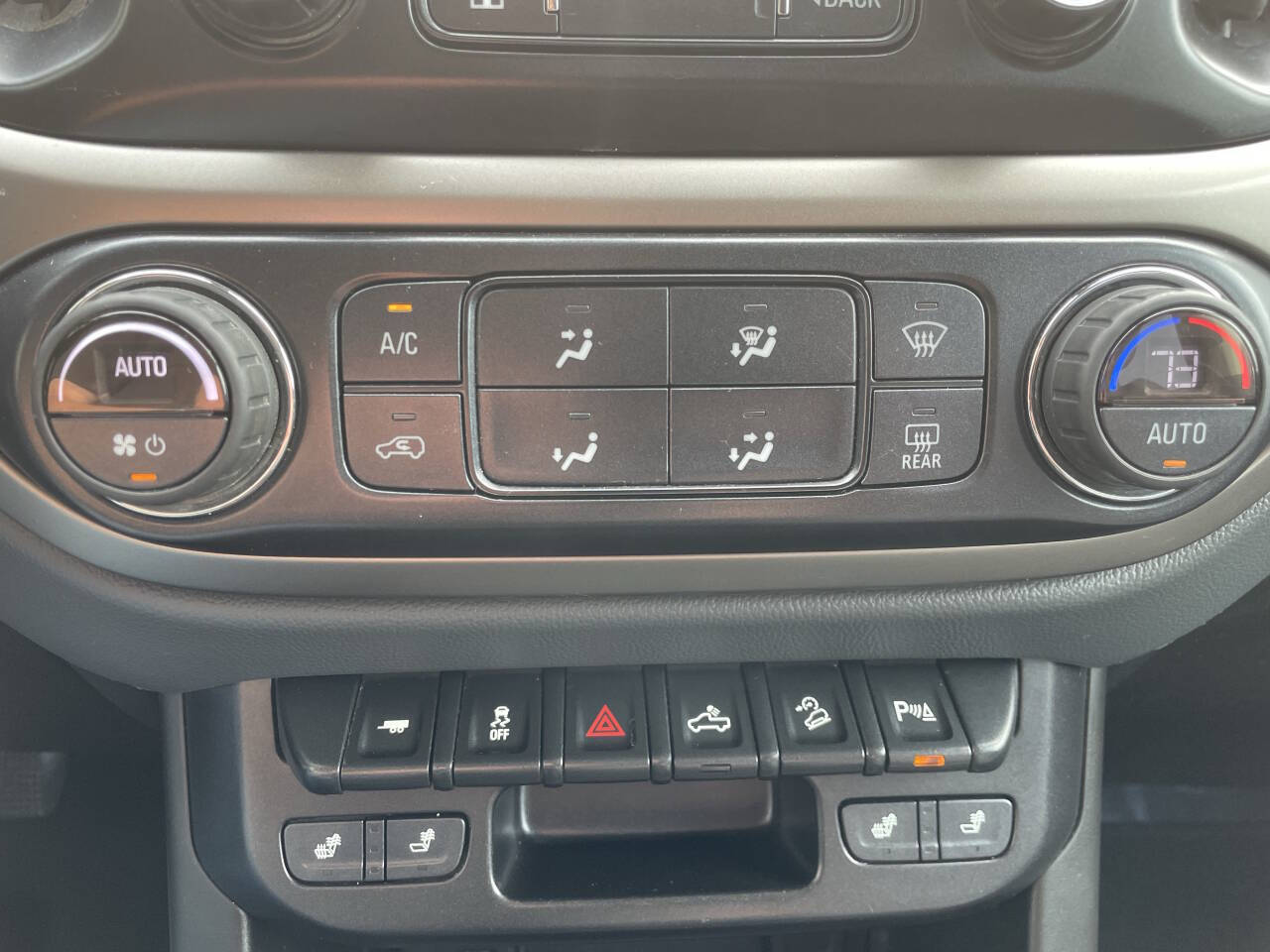 2019 Chevrolet Colorado Z71 photo 18