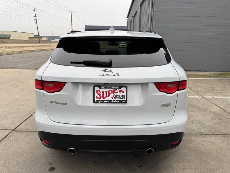 2017 Jaguar F-PACE 35t Prestige