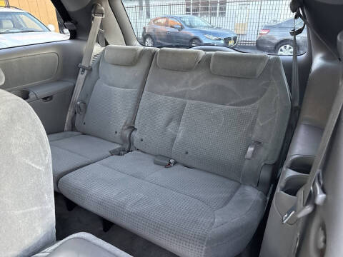 2008 Toyota Sienna CE 8-Passenger