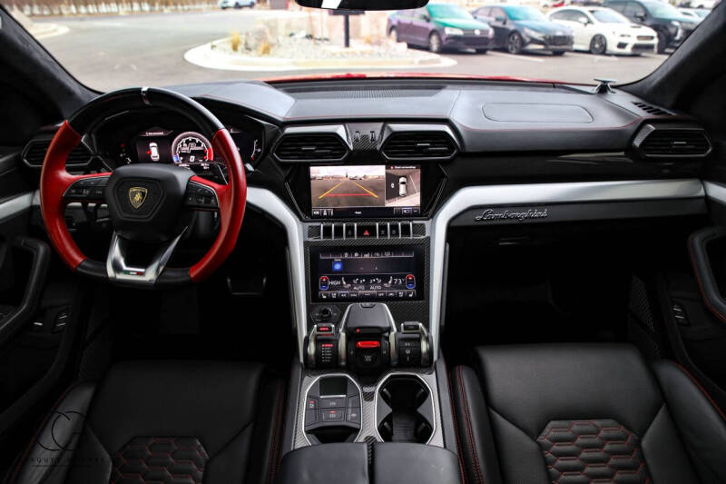 2020 Lamborghini Urus