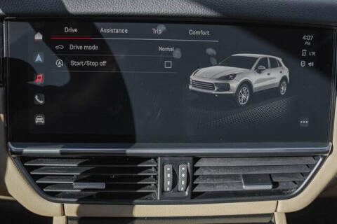 2023 Porsche Cayenne Platinum Edition