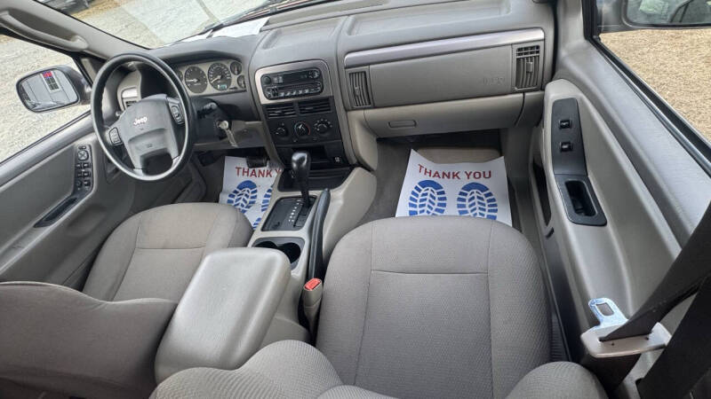 2004 Jeep Grand Cherokee Laredo