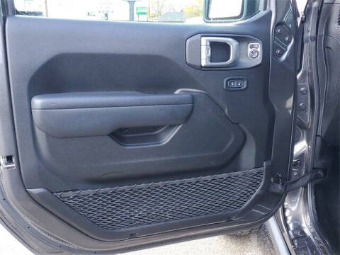 2024 Jeep Gladiator NightHawk