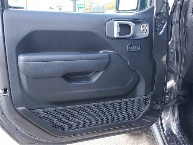 2024 Jeep Gladiator NightHawk