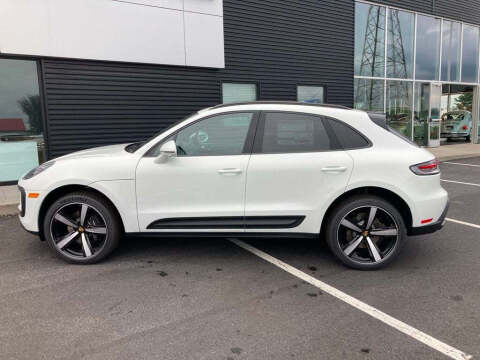2025 Porsche Macan