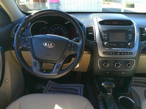 2014 Kia Sorento LX