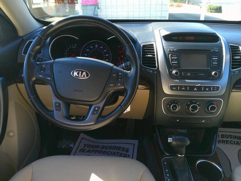 2014 Kia Sorento LX