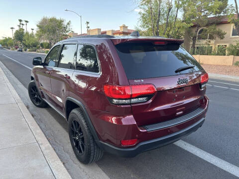 2017 Jeep Grand Cherokee Laredo