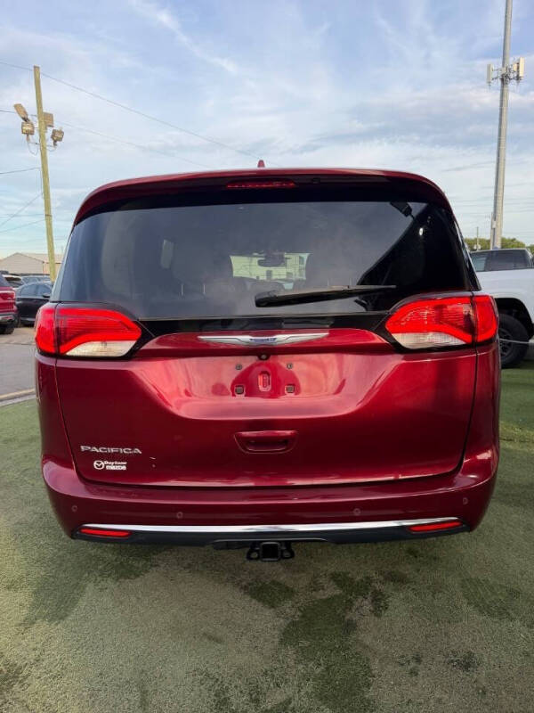 2019 Chrysler Pacifica Touring L