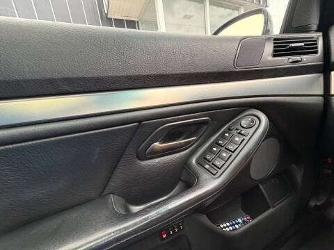 2003 BMW M5