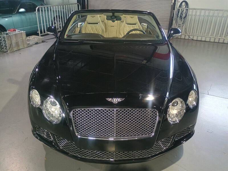 2013 Bentley Continental 21