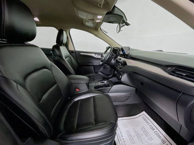 2020 Ford Escape SEL