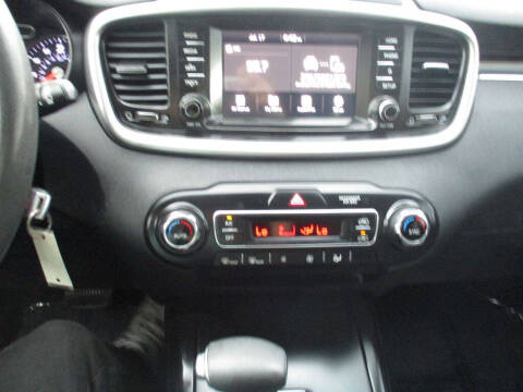 2019 Kia Sorento LX V6