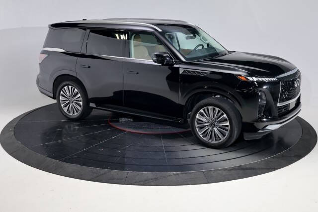 2025 Infiniti QX80 Luxe