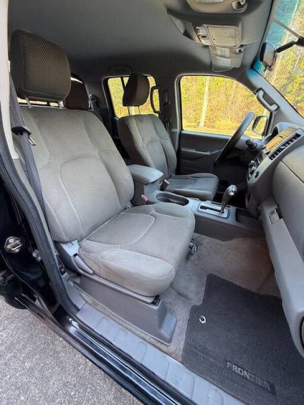 2016 Nissan Frontier SV