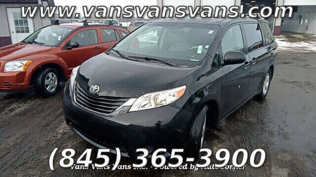 2014 Toyota Sienna for sale at Vans Vans Vans INC in Blauvelt NY