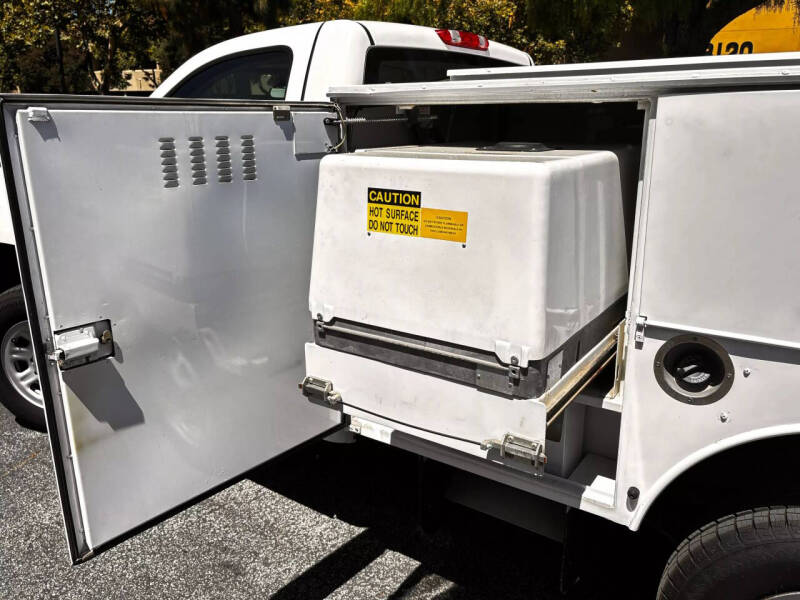 2011 Chevrolet Silverado 3500HD CC