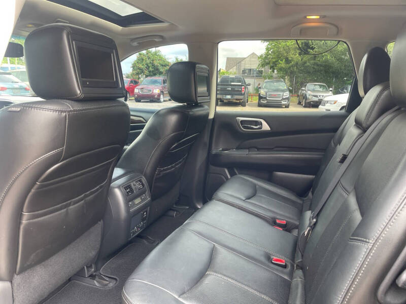 2013 Nissan Pathfinder Platinum