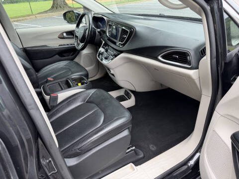 2019 Chrysler Pacifica Touring L