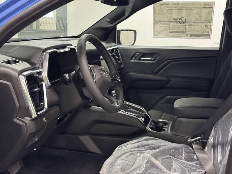 2025 GMC Canyon Elevation