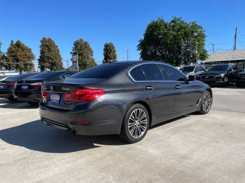 2018 BMW 5 Series 530i