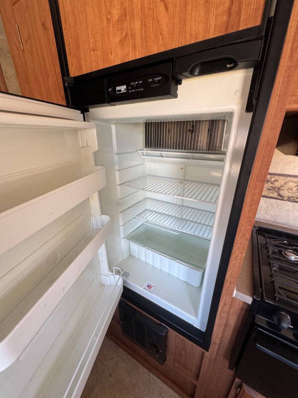 2009 Komfort Ridgecrest