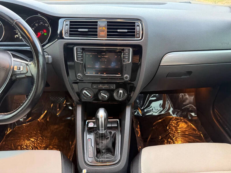 2016 Volkswagen Jetta 1.8T Sport